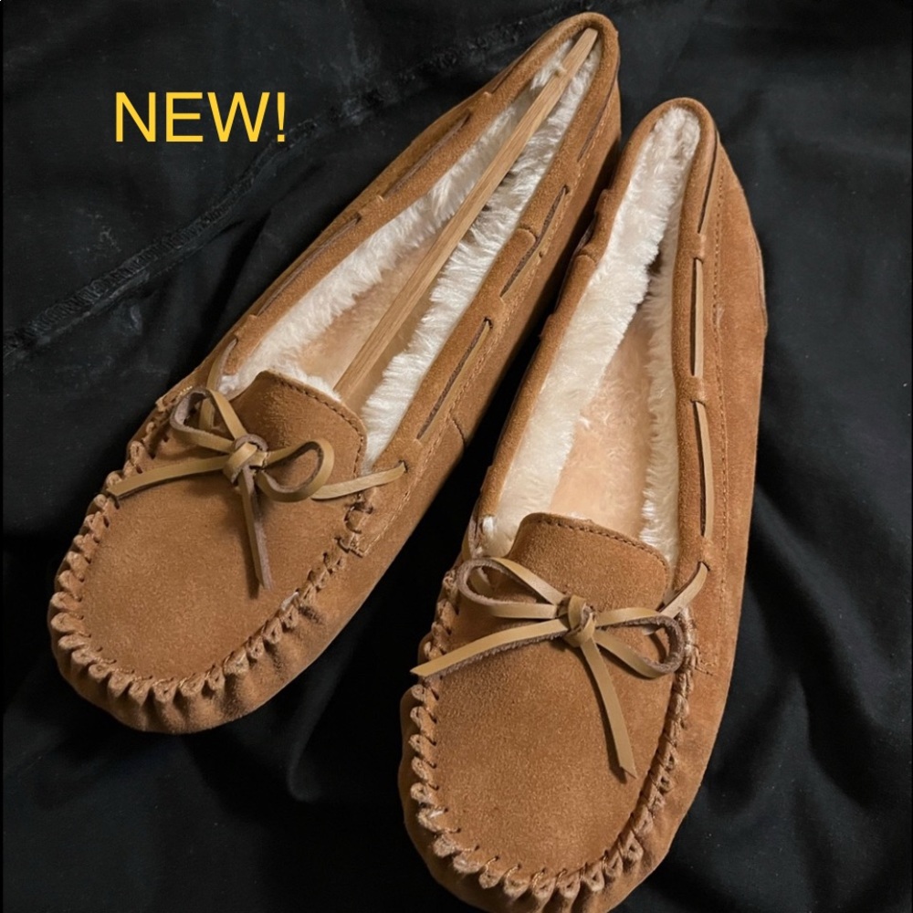 Moccasin Slippers NWT